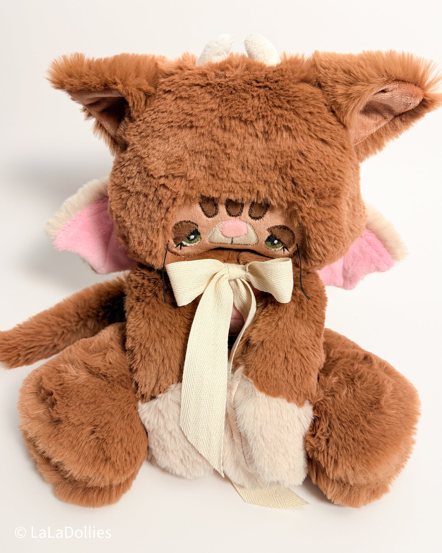 NEW: ๐คฉ RegRagged Kitty Dragon ๐ ๐ฑ : Mocha Strawberry, by LALA DOLLIES | (07.2026) | Exclusive #17